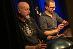 Bernhard Aichner liest YOKO - Begleitet vom Handpan Duo Mayr & Gerlach - Februar 2025